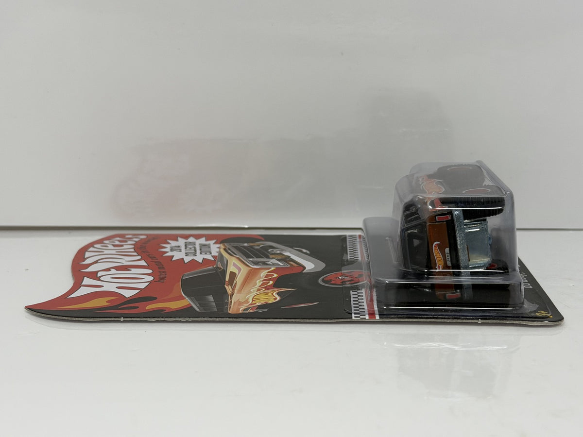 Hot Wheels 2014 Collector Edition 1988 Jeep Wagoneer K-Mart Mail In 1:64 Diecast