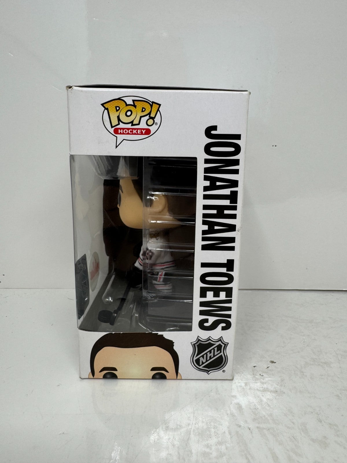 Funko Pop! Hockey Jonathan Toews #09 Chicago Blackhawks Exclusive Vinyl Figure