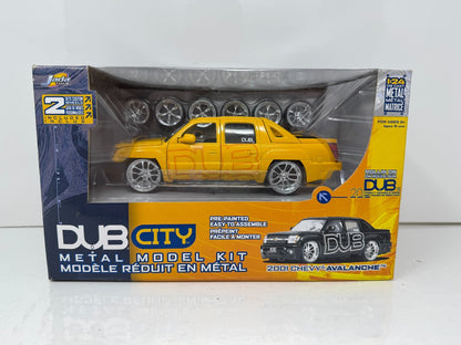 Jada Dub City 2001 Chevy Avalanche Yellow Metal Model Kit 1:24 Diecast