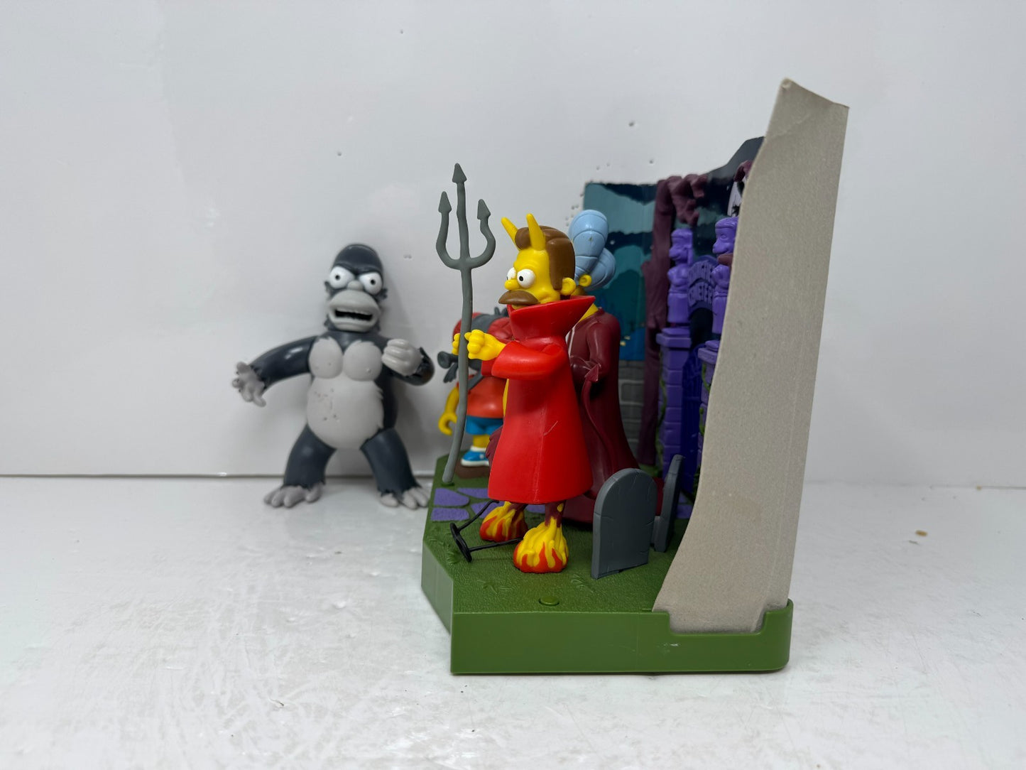 Simpsons World of Springfield Treehouse of Horror Set Playmates Diorama