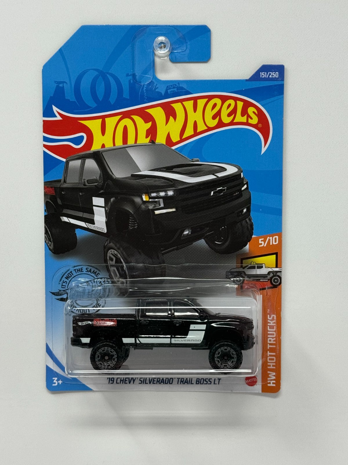 Hot Wheels HW Hot Trucks 2019 Chevy Silverado Trail Boss LT 1:64 Diecast