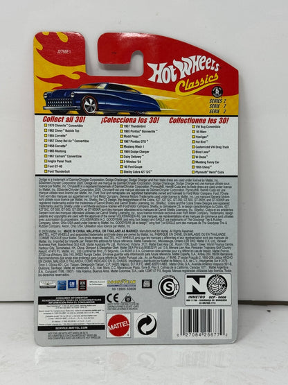 Hot Wheels Classics 1965 Pontiac Bonneville Series 2 Luxury Sedan 1:64 Diecast