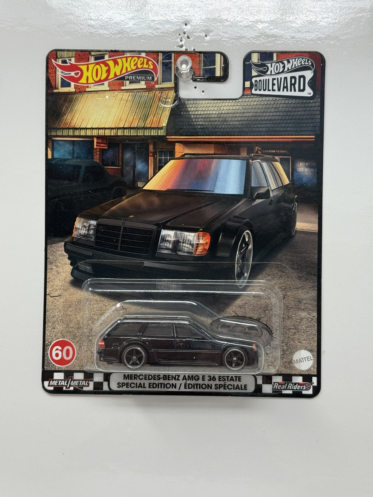 Hot Wheels Premium Boulevard #60 Mercedes-Benz AMG E 36 Estate 1:64 Diecast