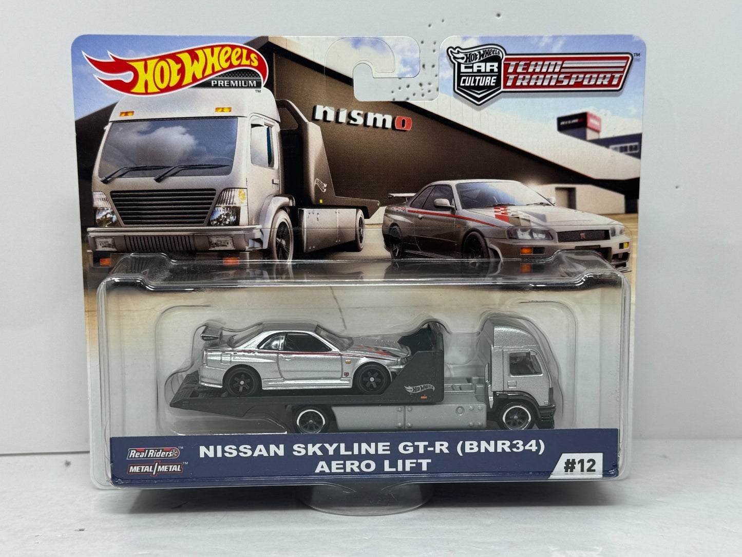 Hot Wheels Premium Team Transport #12 Nissan Skyline GT-R BNR34 1:64 Diecast