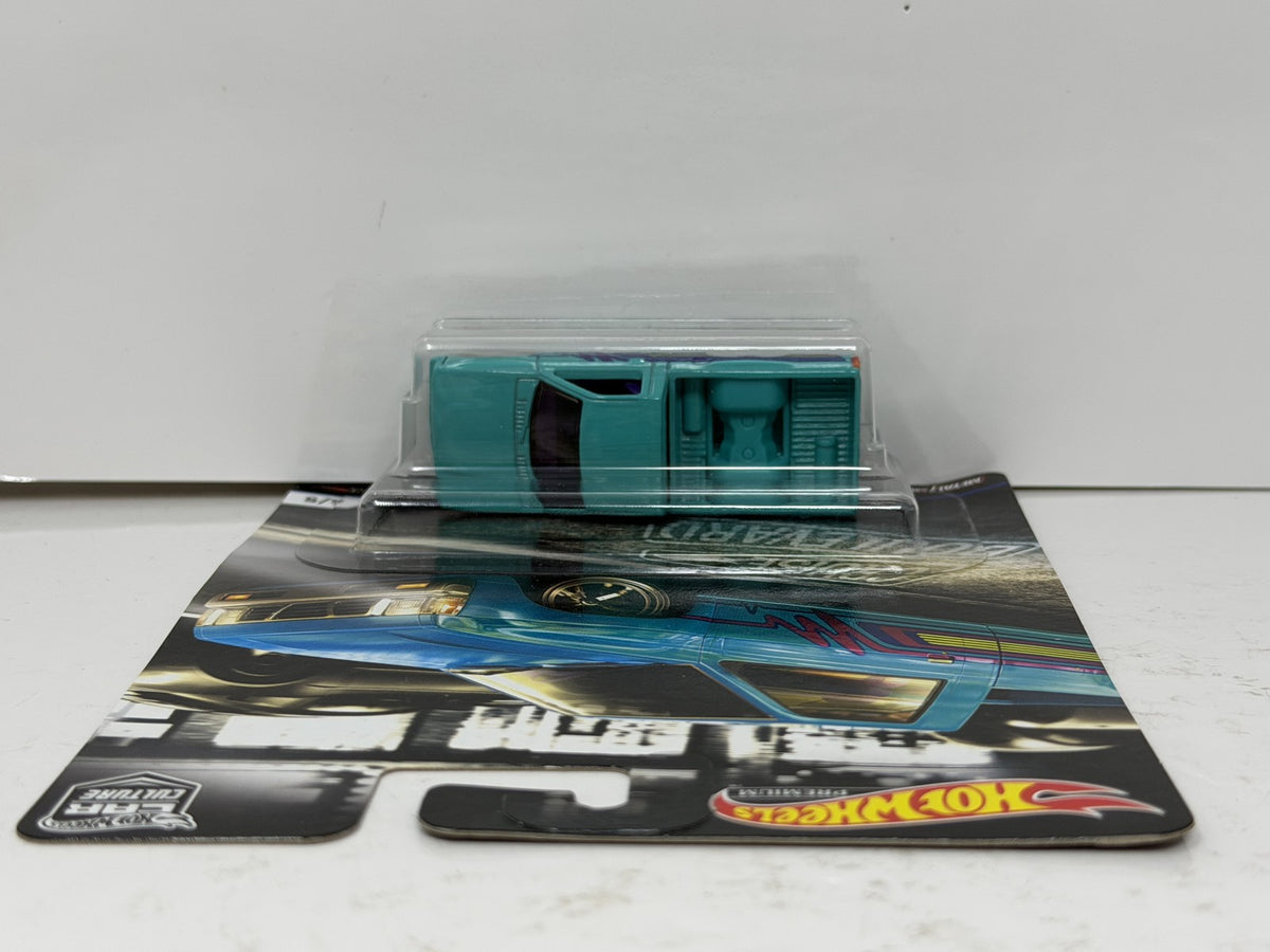 Hot Wheels Premium Cruise Boulevard Custom 1993 Nissan Hardbody D21 1:64 Diecast