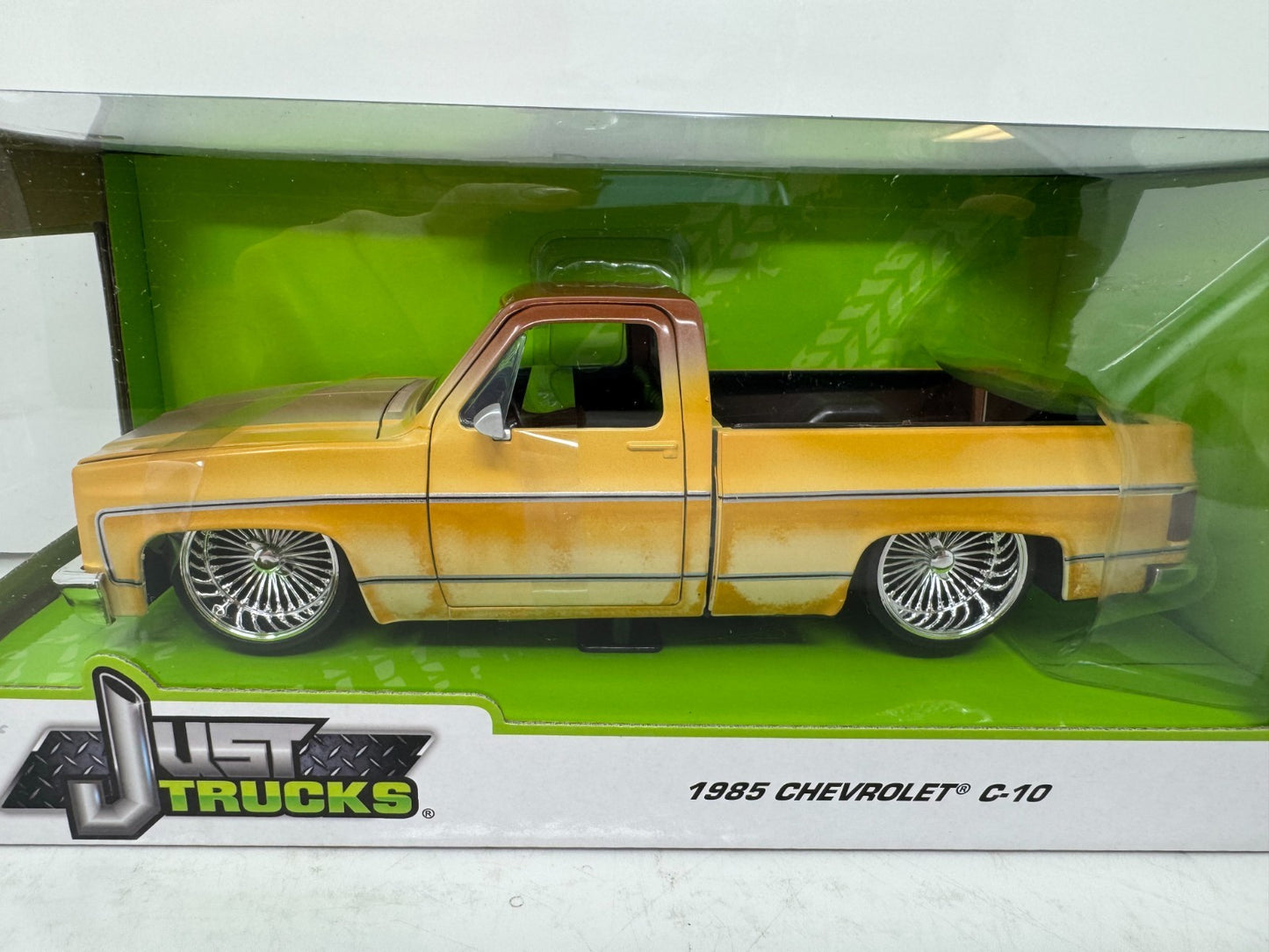 Jada 1985 Chevrolet C10 Pickup Truck Just Trucks Series 1:24 Diecast (Rusted)