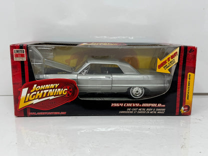 Johnny Lightning 1964 Chevy Impala Musclecars R19 Limited Edition 1:24 Diecast