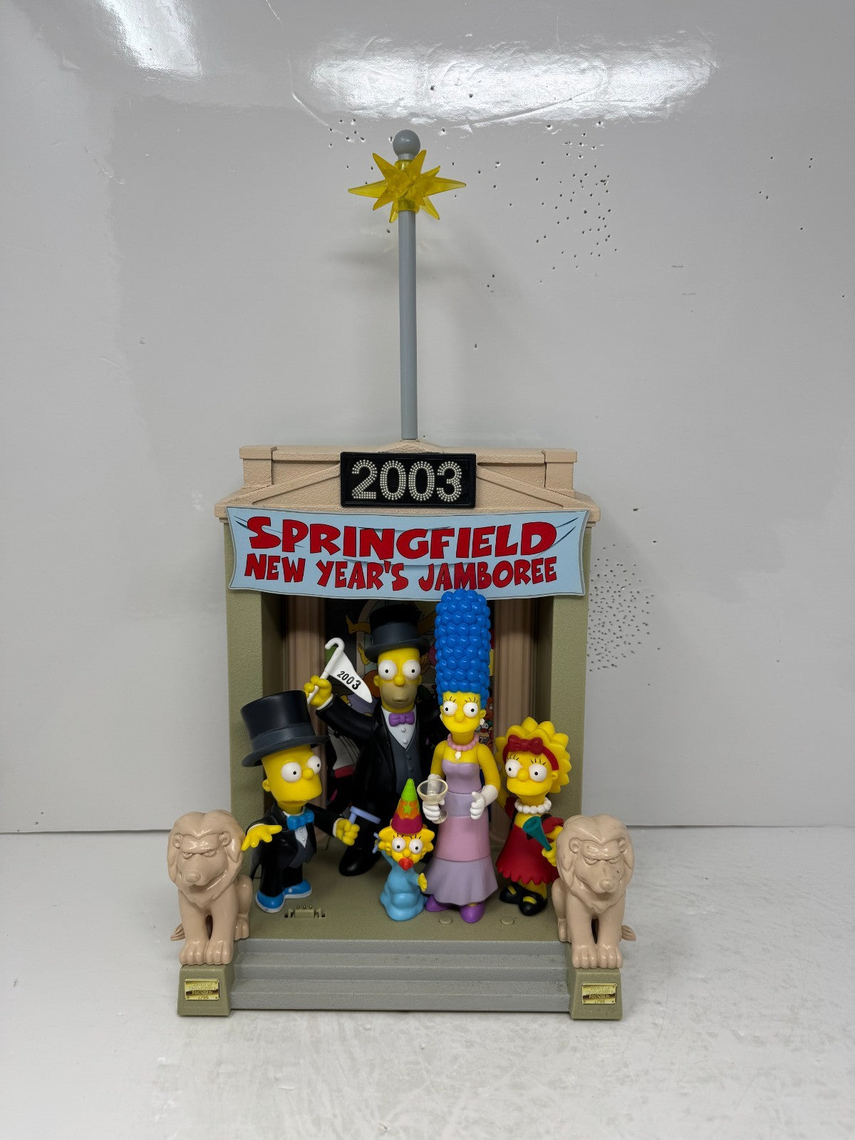 Simpsons World of Springfield New Years Town Square Set Playmates Diorama