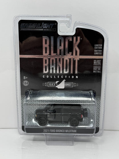 Greenlight Black Bandit Collection 2021 Ford Bronco Wildtrak 1:64 Diecast
