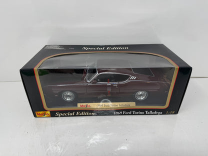 Maisto 1969 Ford Torino Talladega Special Edition 1:18 Diecast