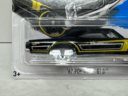 Hot Wheels Muscle Mania 1967 Pontiac GTO 1:64 Diecast ERROR MISSING WHEEL