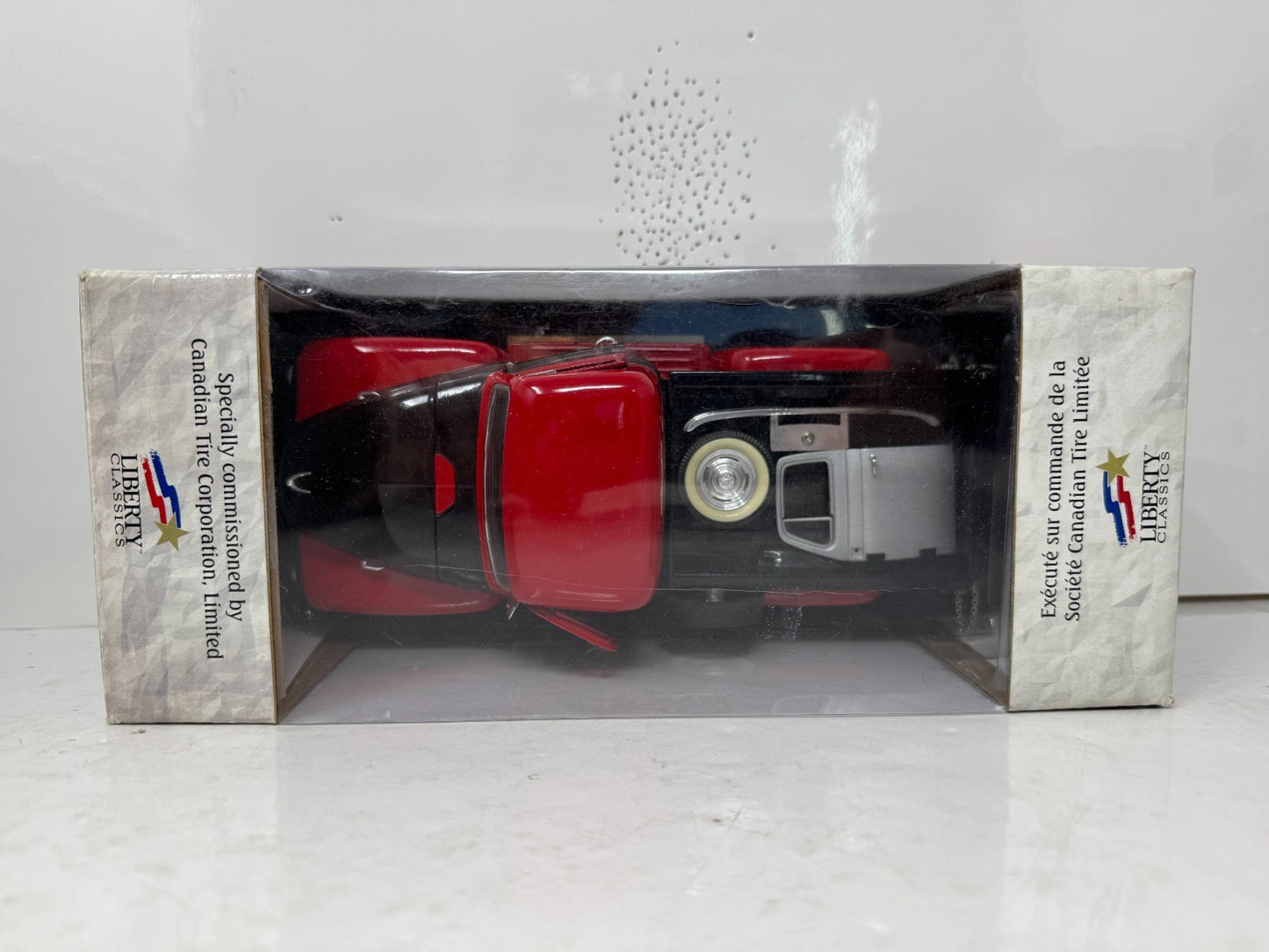 Liberty Classics Canadian Tire 1954 International Pickup BANK 1:24 Diecast