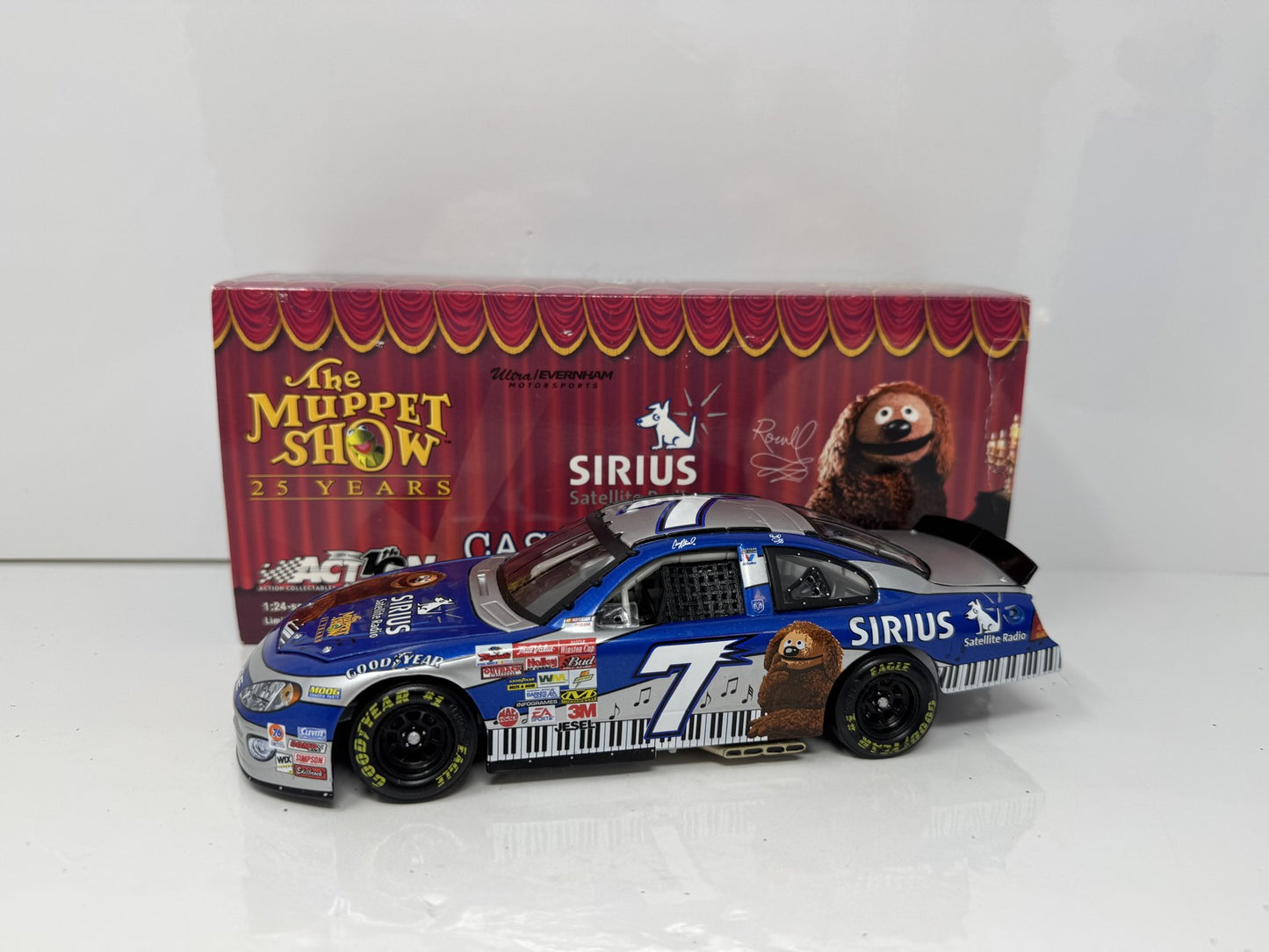 Action Nascar Casey Atwood #7 Sirius Muppets 2002 Dodge Intrepid 1:24 Diecast