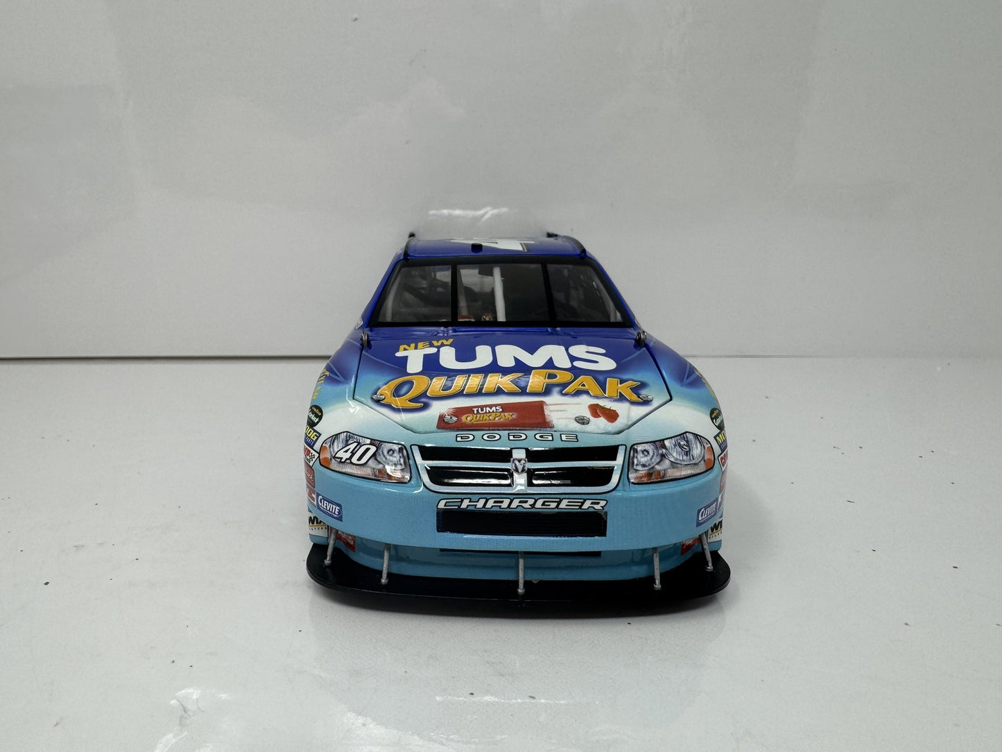 Action Nascar Dario Franchitti #40 Tums 2008 Dodge Charger 1:24 Diecast