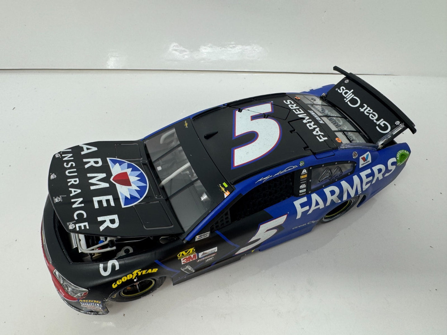 Lionel NASCAR #5 Kasey Kahne Farmers Insurance Indy Win 2017 SS 1:24 Diecast