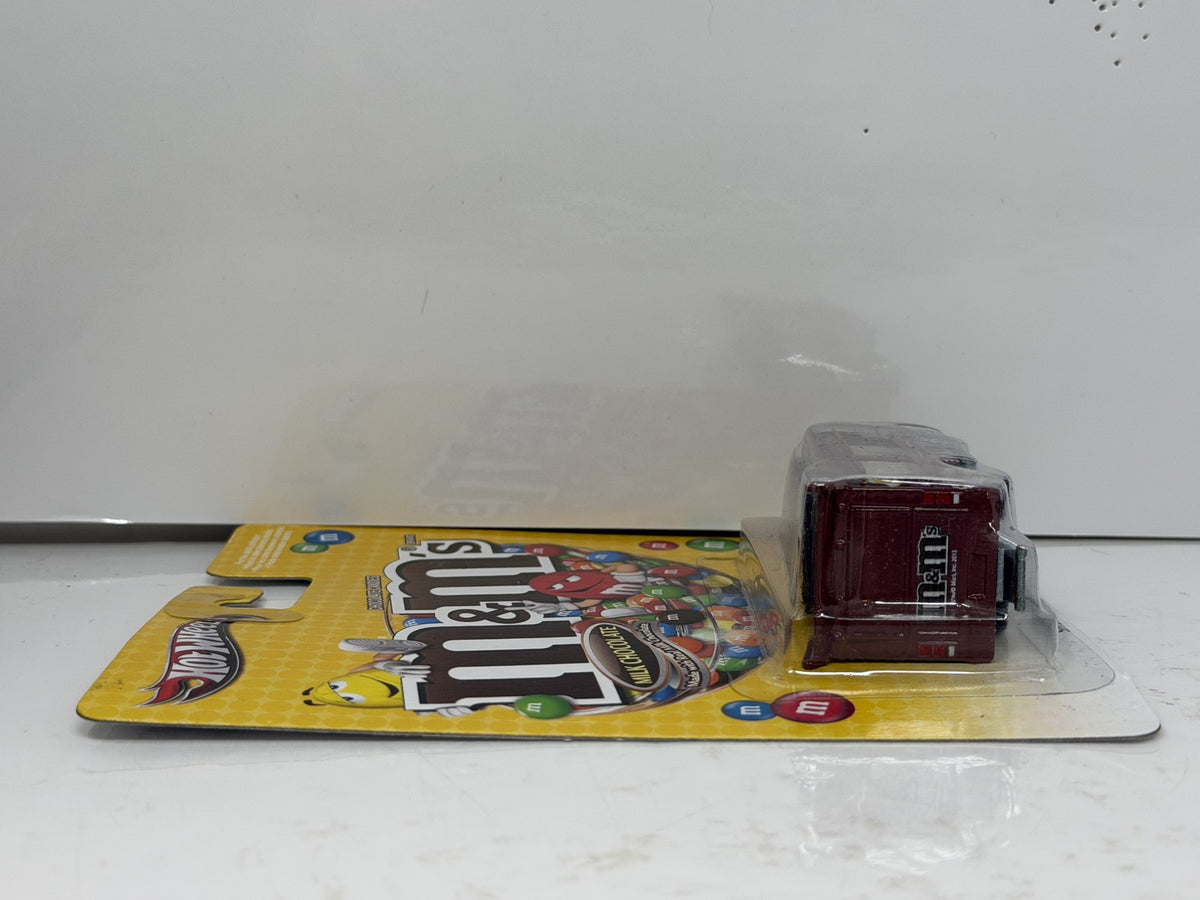Hot Wheels M&M's Smokin' Grille 1:64 Diecast Real Riders