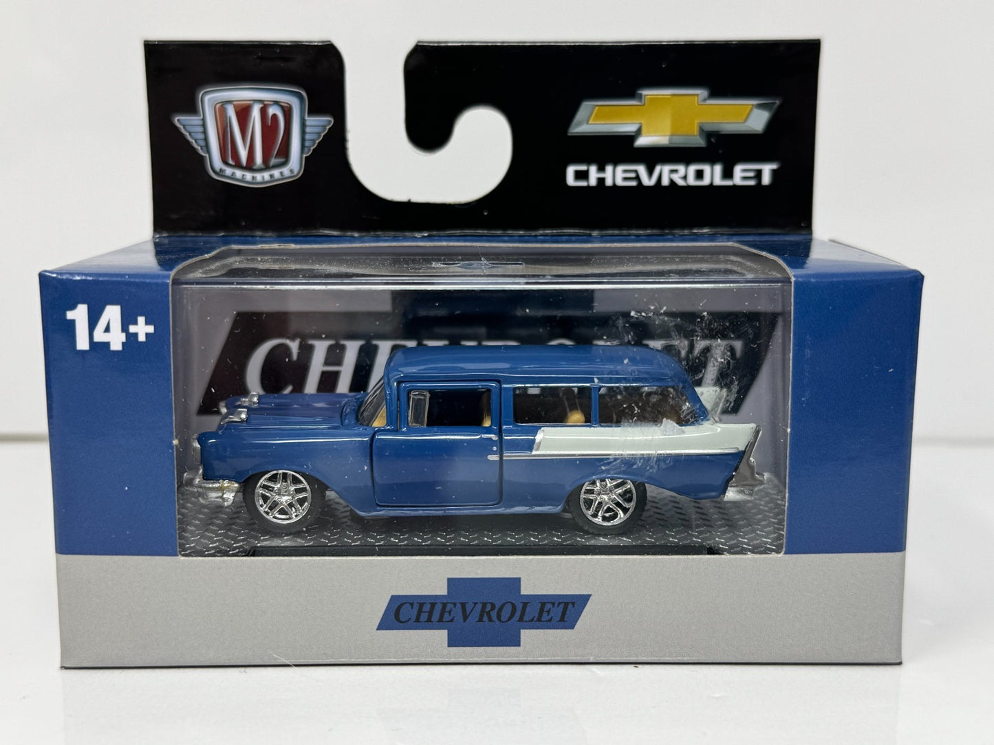 M2 Machines Chevrolet 1957 Chevrolet 150 Handyman Station Wagon 1:64 Diecast