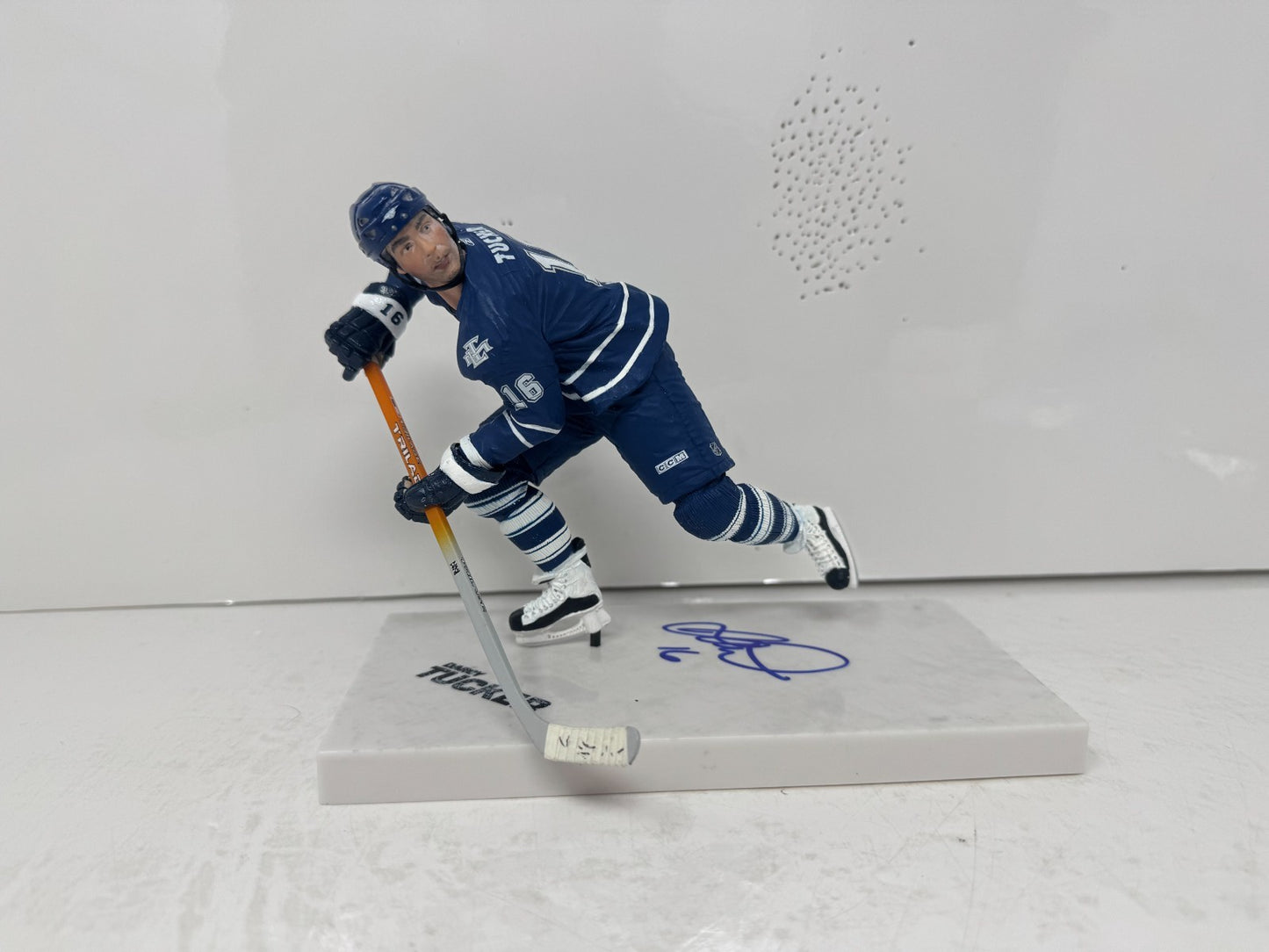 McFarlane NHL Darcy Tucker Toronto Maple Leafs Figure Auto Signed