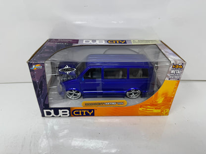 Jada Dub City 2001 Chevy Astro Van 1:24 Diecast KMC Wheels 20 Inch SS Rims