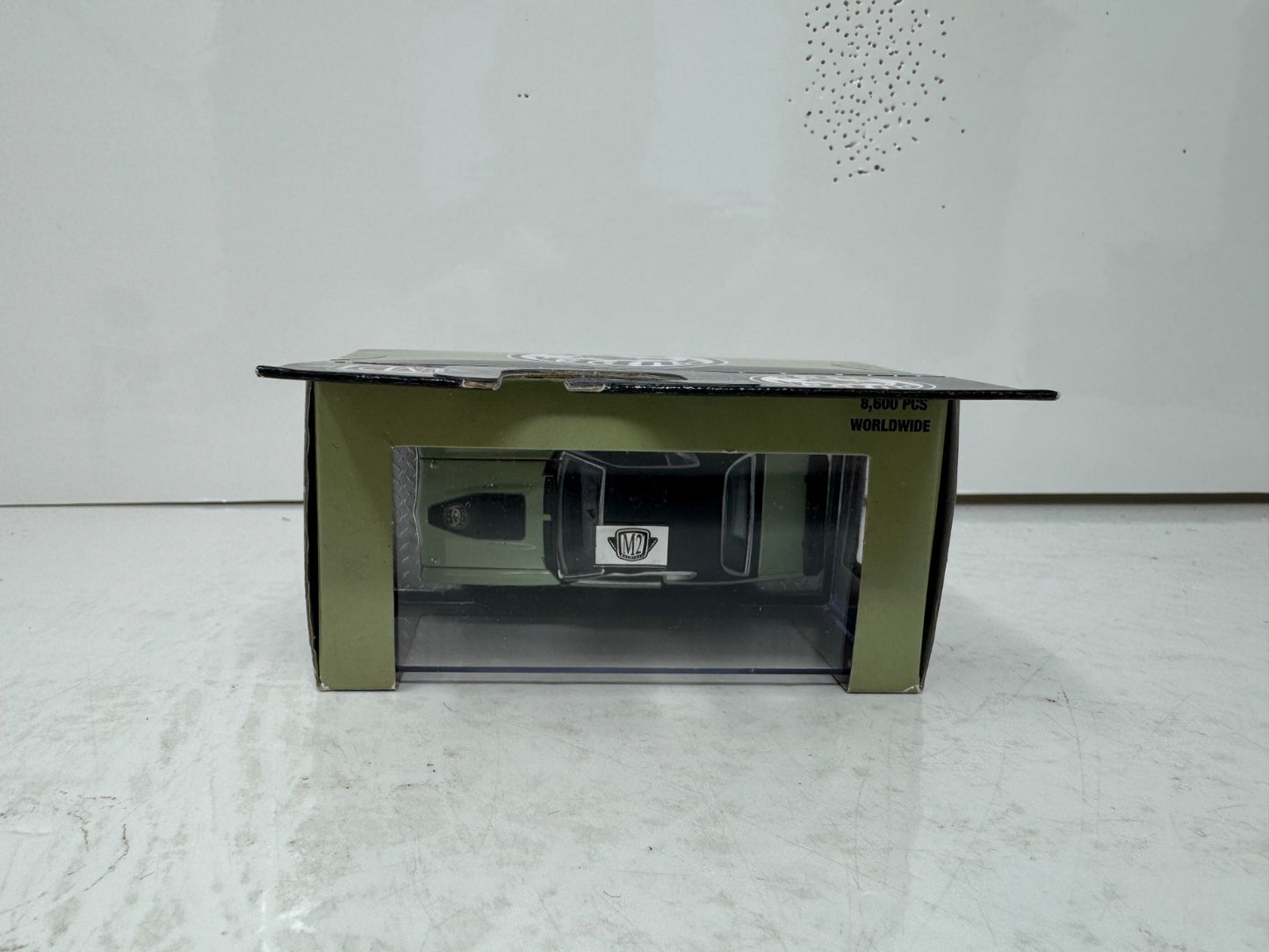 M2 Machines 1971 Dodge Charger Super Bee 1:64 Diecast