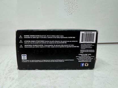 M2 Machines Auto Thentics 1953 Ford Crestline Victoria 1:64 Diecast