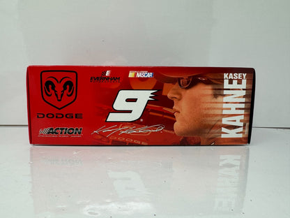 Action NASCAR Kasey Kahne #9 Dodge Dealers 2005 Dodge Charger 1:24 Diecast