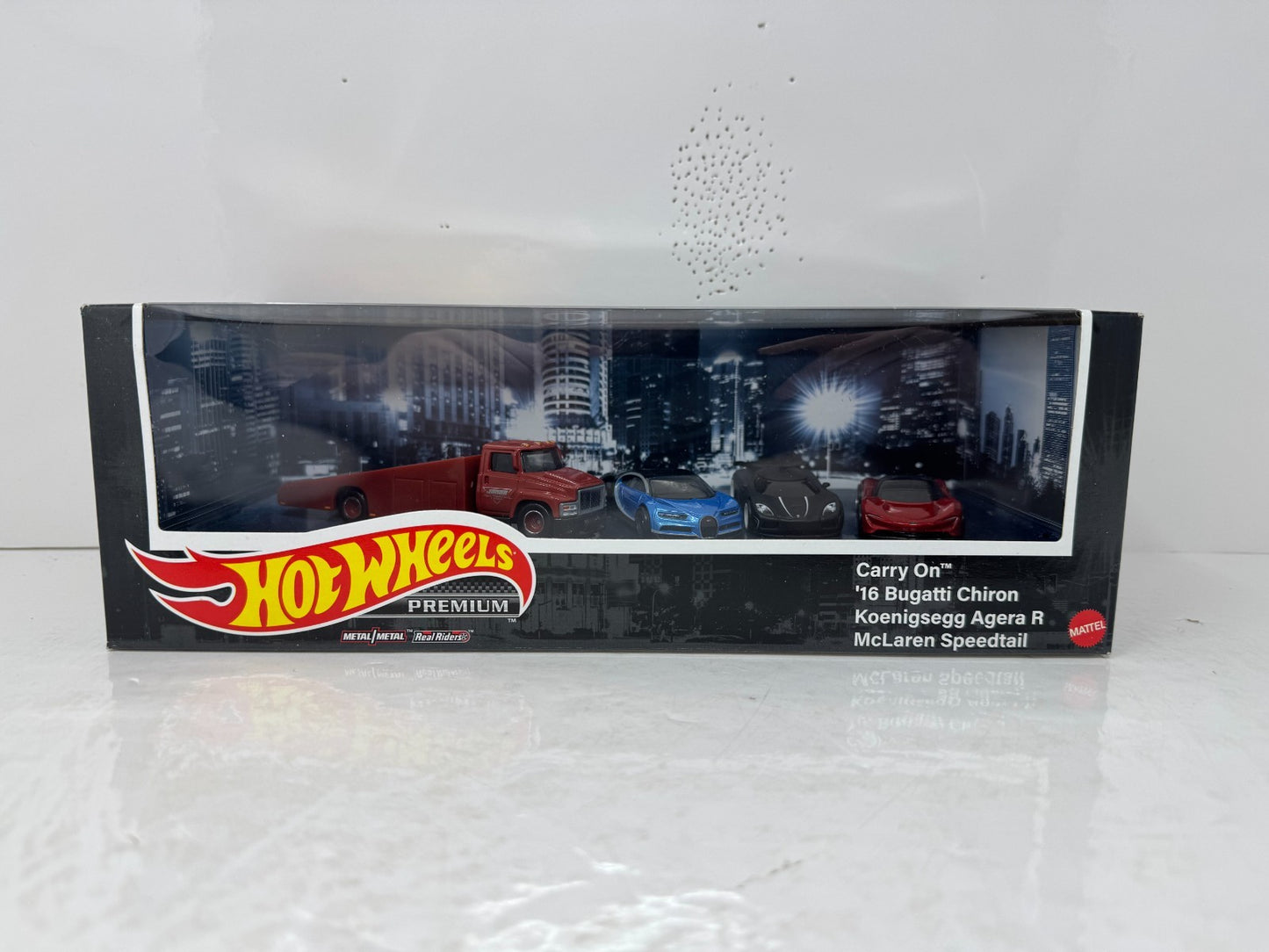 Hot Wheels Premium Hyper Cars 4-Pack Collector Diorama Set 1:64 Diecast