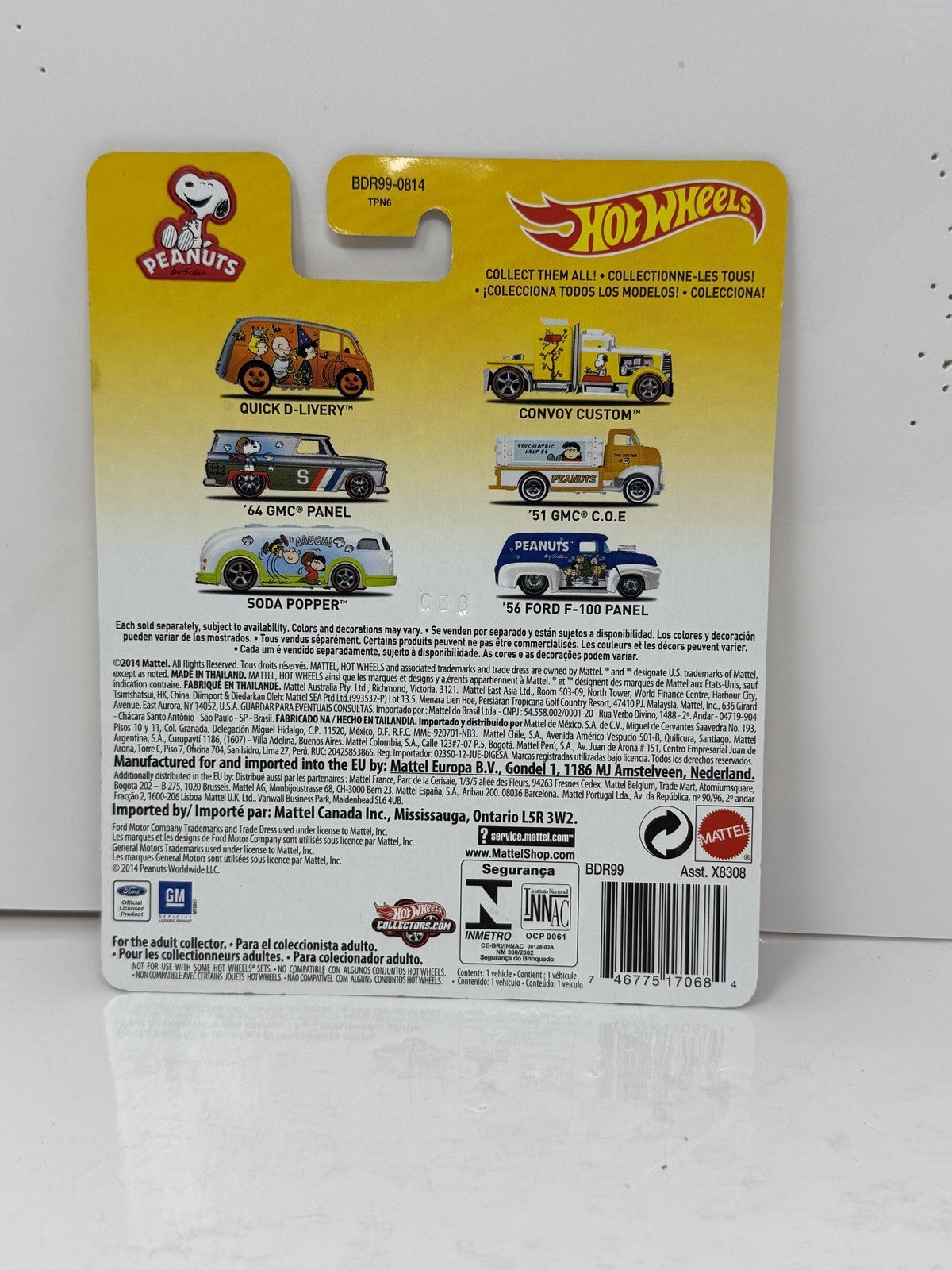 Hot Wheels Peanuts Snoopy Convoy Custom 1:64 Diecast Real Riders