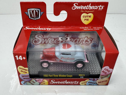 M2 Machines Sweethearts 1932 Ford Three Window Coupe CHASE 1:64 Diecast