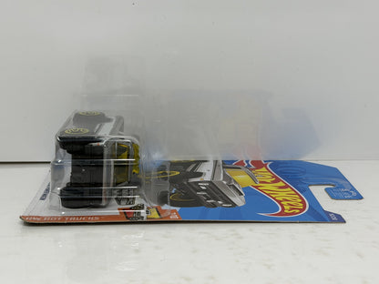 Hot Wheels ZAMAC HW Hot Trucks 1970 Dodge Power Wagon 1:64 Diecast