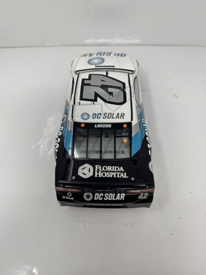 Lionel NASCAR Kyle Larson #42 DC Solar Darlington 2018 Autographed 1:24 Diecast