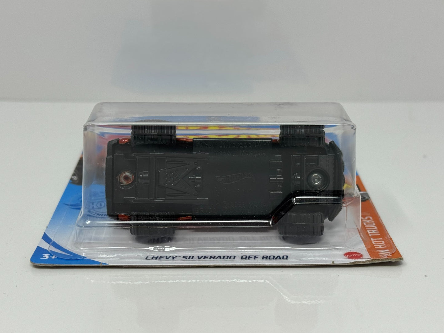 Hot Wheels HW Hot Trucks Chevy Silverado Off Road 1:64 Diecast