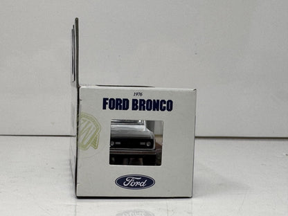 M2 Machines 1976 Ford Bronco 1:64 Diecast