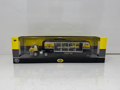 M2 Machines Auto Haulers 1970 Dodge L600 COE & 1971 Plymouth Cuda 1:64 Diecast