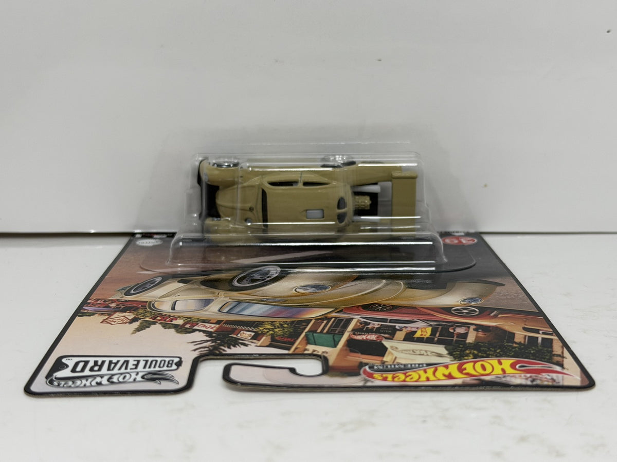 Hot Wheels Premium Boulevard #39 Volkswagen Kafer Racer 1:64 Diecast