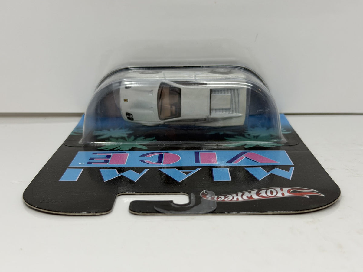 Hot Wheels Retro Entertainment Miami Vice Ferrari 512 M 1:64 Diecast