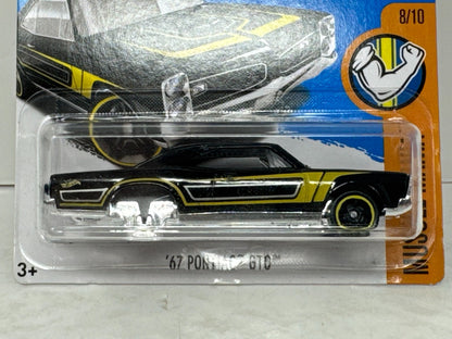 Hot Wheels Muscle Mania 1967 Pontiac GTO 1:64 Diecast ERROR MISSING WHEEL