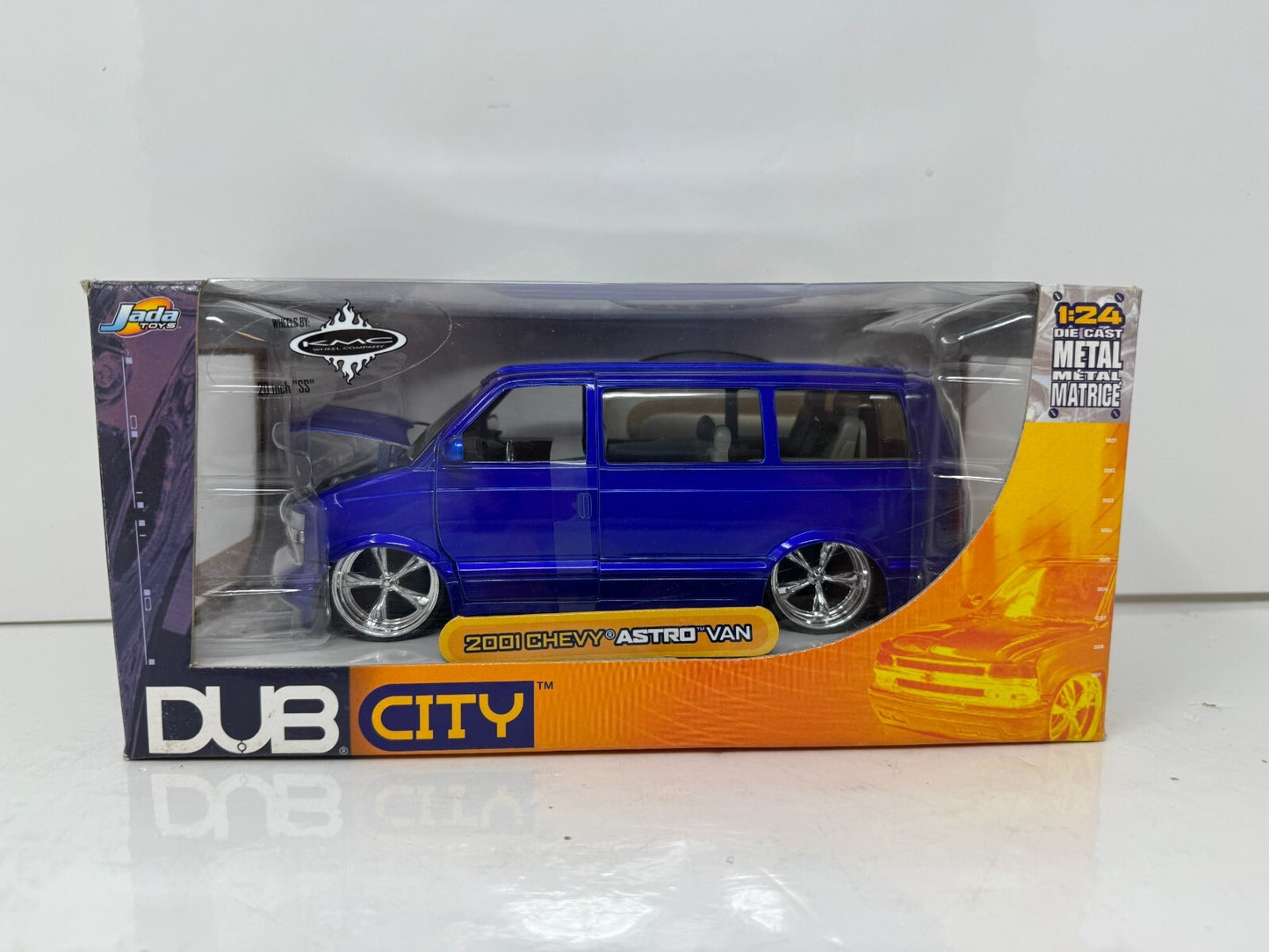 Jada Dub City 2001 Chevy Astro Van 1:24 Diecast KMC Wheels 20 Inch SS Rims
