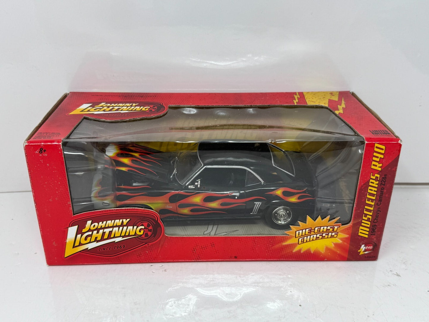 Johnny Lightning 1969 Chevy Camaro Z28 Musclecars Limited Edition 1:24 Diecast