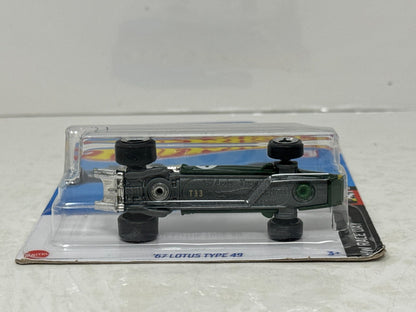 Hot Wheels Race Day 1967 Lotus Type 49 1:64 Diecast