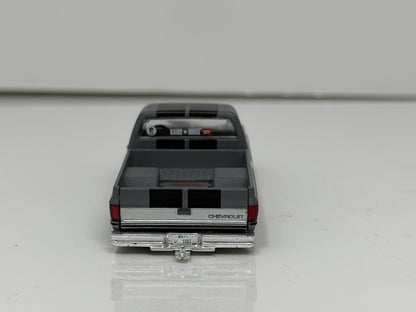 Kaido House Mini GT Chevrolet Silverado Kaido V2 1:64 Diecast