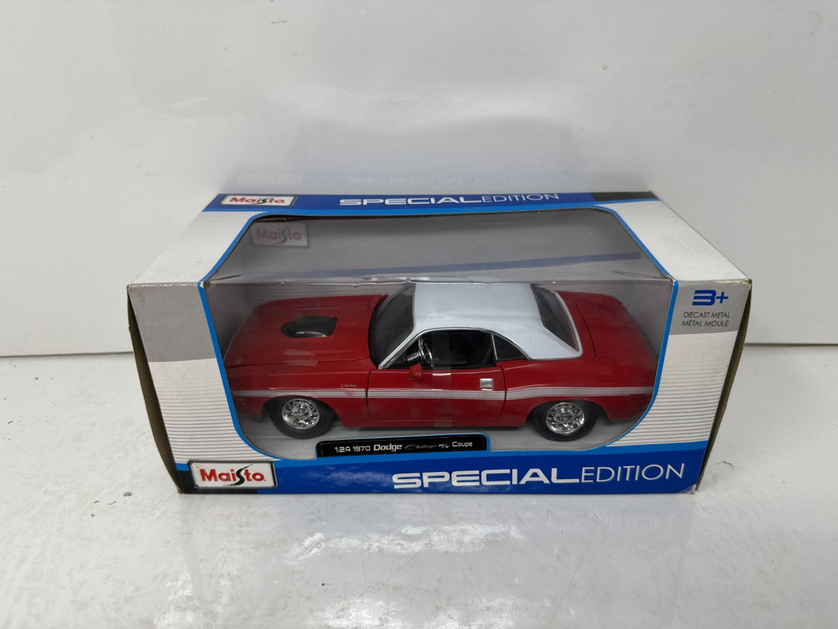 Maisto 1970 Dodge Challenger R/T Coupe Special Edition 1:24 Diecast
