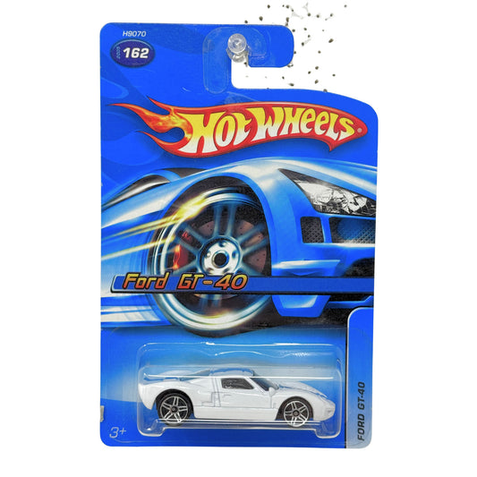 Hot Wheels Ford GT-40 1:64 Diecast White