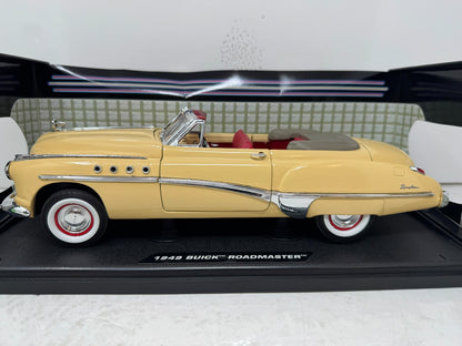 Motormax 1949 Buick Roadmaster Convertible 1:18 Diecast Yellow