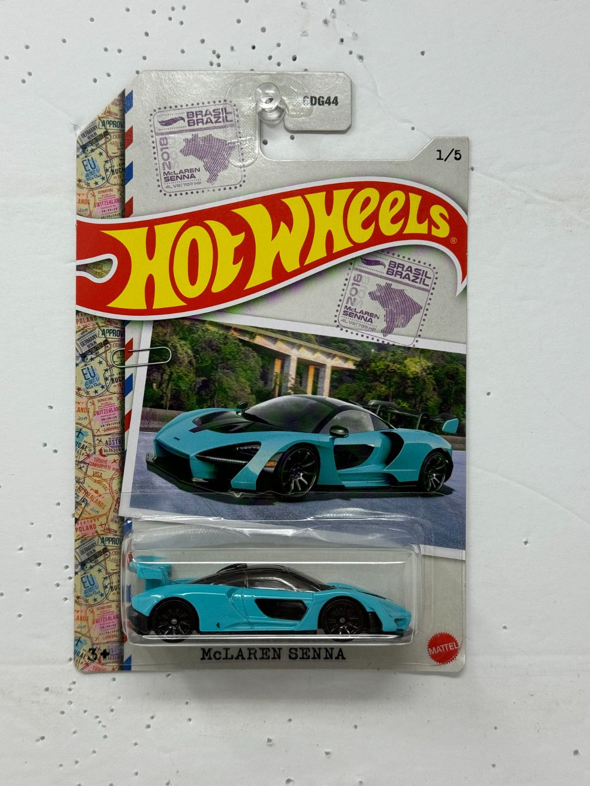 Hot Wheels World Class Racers McLaren Senna 1:64 Diecast