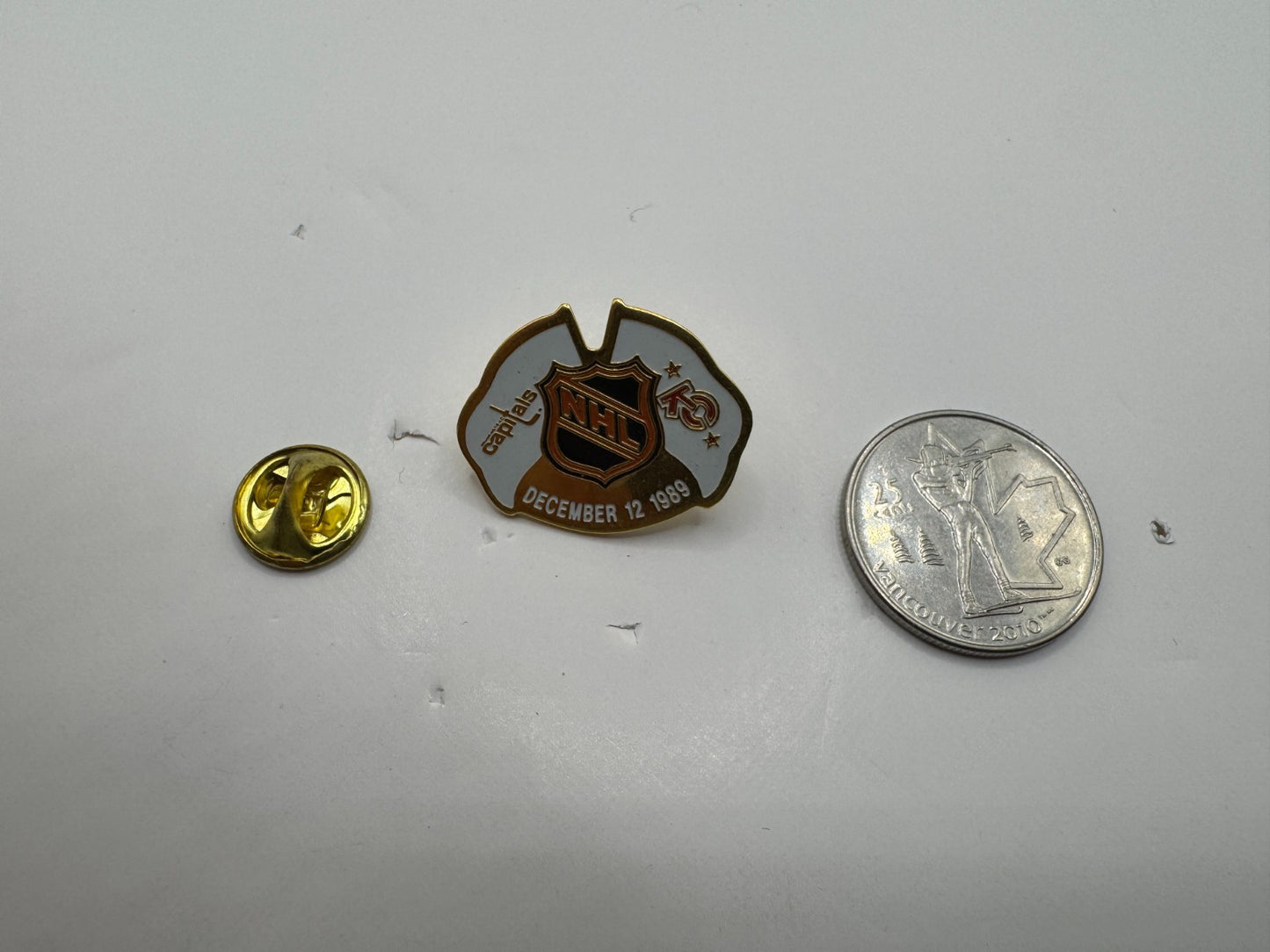 Washington Capitals vs Khimik Voskresensk December 12 1989 NHL Hockey Lapel Pin