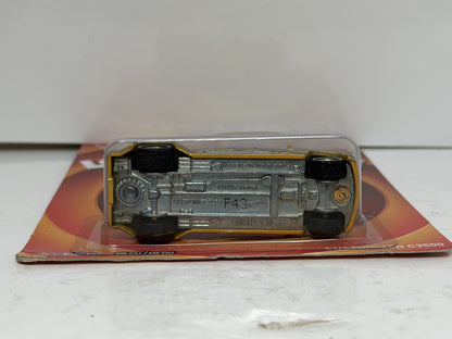 Hot Wheels Looney Tunes Speedy Gonzales Customized C3500 1:64 Real Riders