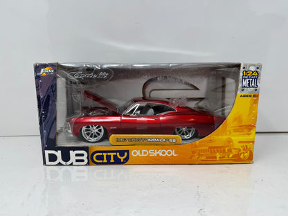 Jada Dub City Old Skool 1967 Chevy Impala SS 1:24 Diecast Cartelli Luxury Alloys