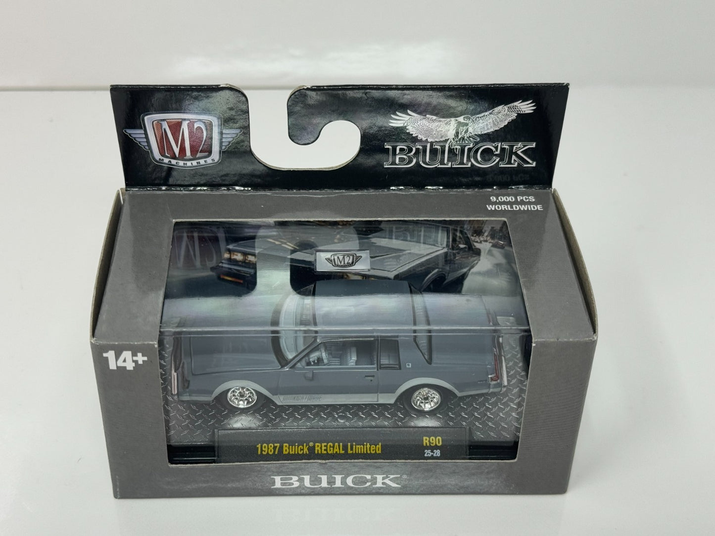 M2 Machines Buick 1987 Buick Regal Limited 1:64 Diecast