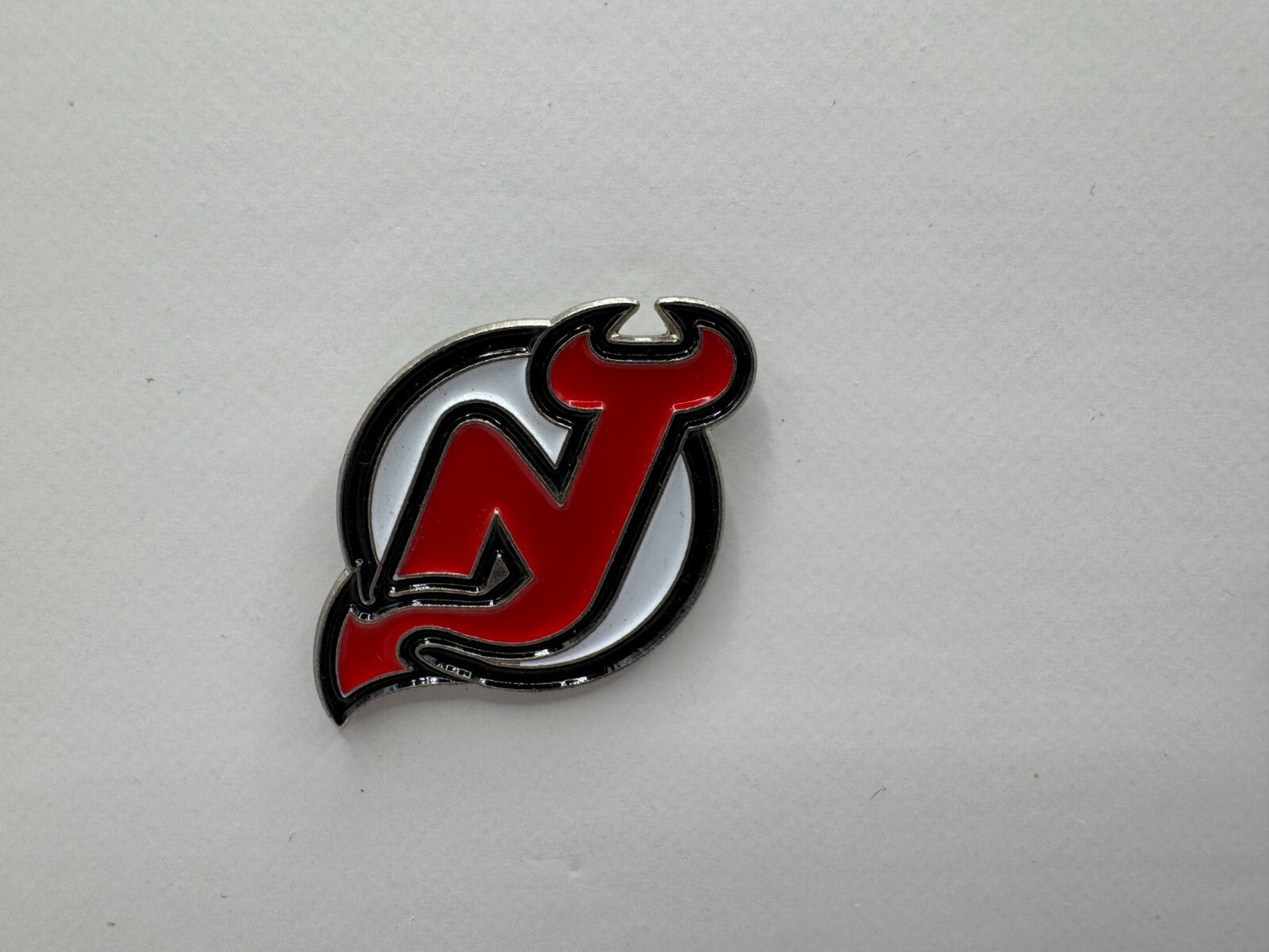 New Jersey Devils NHL Hockey Team Logo Lapel Pin UDT1